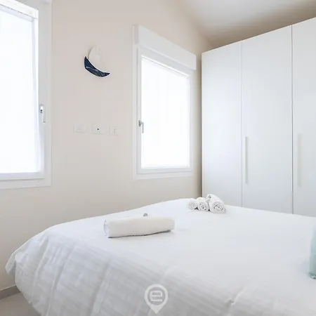 Estay - Ada *